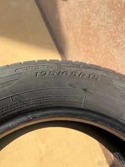 Predám letné pneumatiky Dunlop Sport BluResponse 195/65 R15 - 4