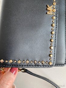 Michael Kors kožená crossbody s priečinkom na mobil - 4