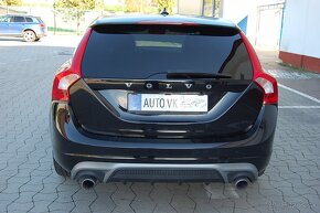 Volvo V60 D3 150PS AT6 R-Design - 4