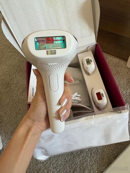 Epilator - Philips Lumea IPL 7000 - 4