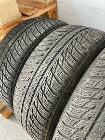 235/65 R17 Nokian wr3 - 4