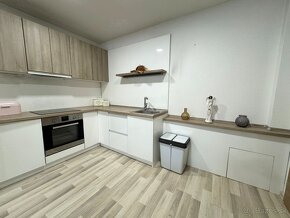 PRIESTRANNÝ 2 IZBOVÝ BYT NA PREDAJ, 65 m2, PRIEVIDZA - 4