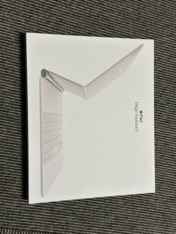 Apple iPad Magic Keyboard 12,9” - Nová - 4