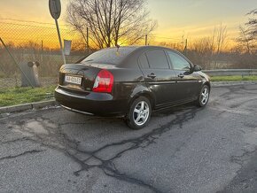 Hyundai accent 1.5 crdi - 4