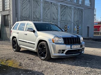 Jeep Grand Cherokee SRT8 6.1 Hemi V8 - 4