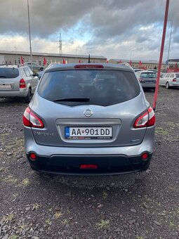 Nissan Qashqai 7 miestny 1.5 Diesel 81 kW r.v.2011 - 4