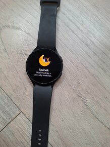 Inteligentné hodinky Samsung Galaxy Watch 4 - 4