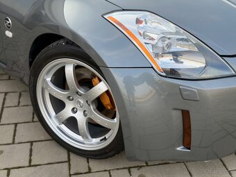 Nissan 350Z Roadster - 4