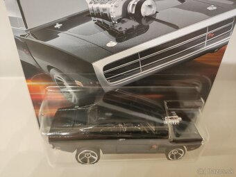 Dodge Charger RT Hot Wheels 1:64 - 4