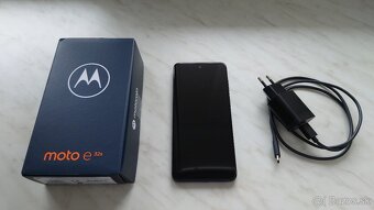 Ako nová Motorola e32s + 128 GB SD karta - 4