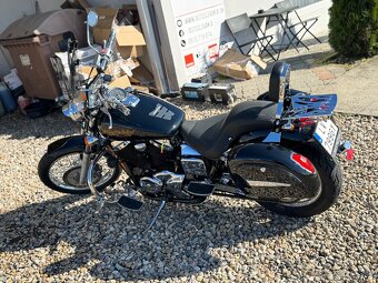 Honda VT 750 DC Black Widow - 4