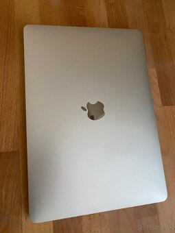 MacBook Pro 13’’ 2019 - i5 | 16/256 GB Space Gray - 4