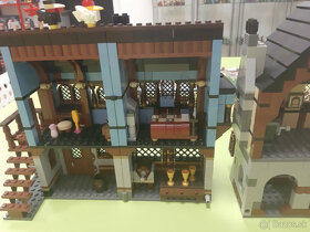 LEGO 10193 - seria Castle - Stredoveka dedina s trhom - 4