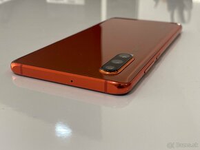 Huawei P30 Red 6/128GB dobry stav - 4