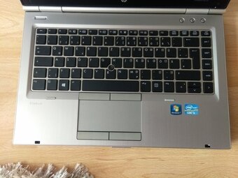 predám HP elitebook / 4gb ram / Intel core i5 / 120gb ssd - 4