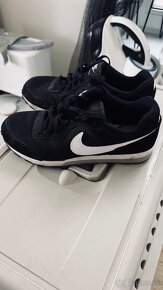 Nike MD RUNNER 2, veľ. 38 - 4