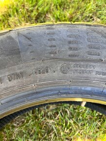 215/60 R17 - 4