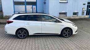 Toyota Auris Touring Sports Hybrid Cool - 4