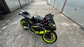 Suzuki GSXR 1000 k6 - 4