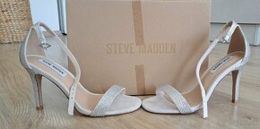 Ramienkové sandále Steve Madden - 4