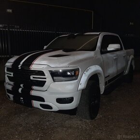 Dodge ram sport 2022 - 4