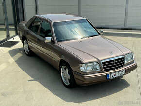 Mercedes W124 E200 - 4