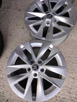 4ks alu disky orig. Škoda 5x112 R17 ROTARE - 4