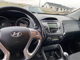 Hyundai ix35 2.0 CRDi 100kw 4x4 - 4