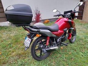 Honda CB125F - 4