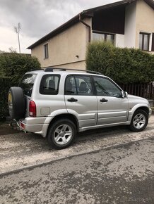 Suzuki Grand Vitara 1.997m3, nafta - 4