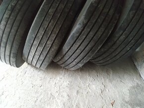 Vodiace pneumatiky 315/80R22,5 - 4