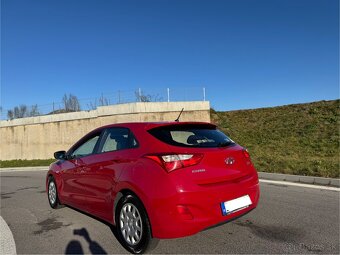 HYUNDAI I30 1.6 CRDi - 4