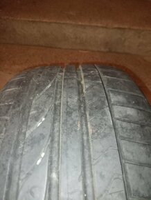 Predám 4x.letné pneu.215/40R17 - 4