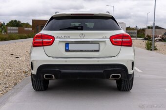 Mercedes-Benz GLA 200 d A/T AMG - 4