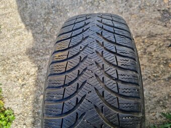 PREDAM ZIMNU PNEU 195/65 r15 MICHELIN - 4