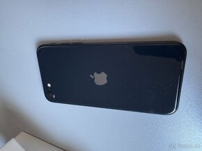 Iphone SE 2022 64Gb čierny (nový) - 4