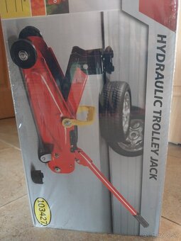 Zdvihák hydraulický trolley jack - 4