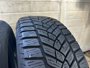 215/65R16 - 4