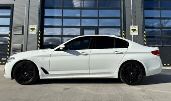 BMW 540i xDrive A/T - MPACKET - 4