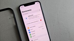 Apple iPhone XS 64GB - puknutý zadok - 4