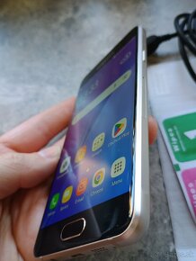 Mobilný telefón Samsung galaxy a3 2016 + ochranné sklo - 4