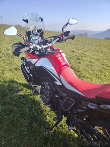 Honda Africa Twin 1000 - 4