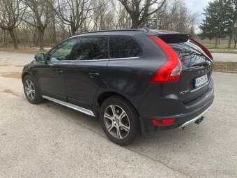 Volvo XC60 2,4D5  M6  AWD - 4