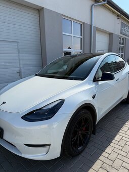 Tesla model Y Long range 09/2022 len 13400km - 4