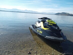 VODNÝ SKÚTER SEA DOO BRP RXP-X 260RS+ VOZIK - 4