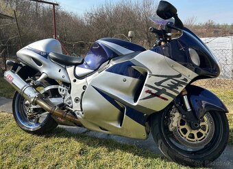 Suzuki GSX-1300R Hayabusa - 4