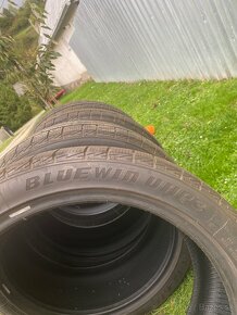 Zimné pneumatiky 255/40 R20 - 4