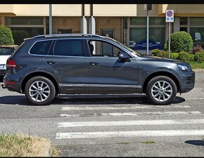 VW Touareg 3,0 TDi 180kw /4x4 - 4