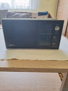 Predam radio PHILIPS aradio budik ELTA - 4