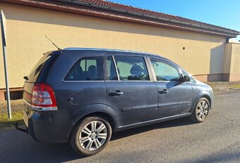 Opel zafira - 4